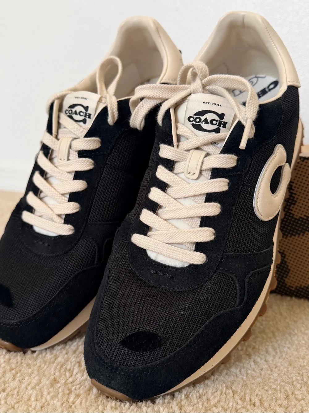 COACH Retro Runner Mens 9 Suede Mesh Lightweight Shoes Black White Logo Sneakers